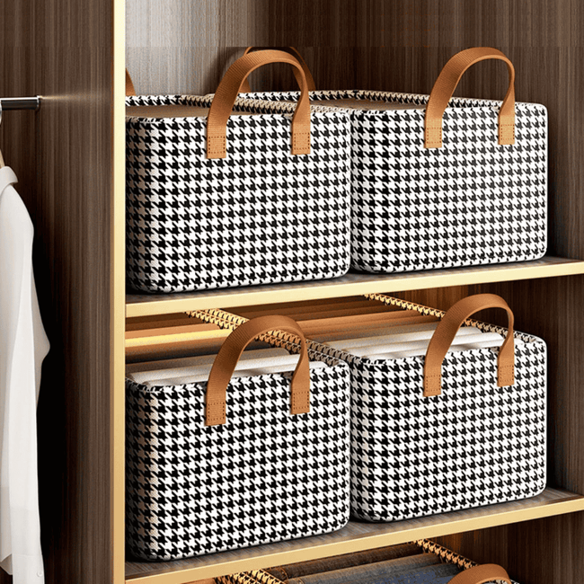Collapsible Clothing Organizer with Wire Reinforcement