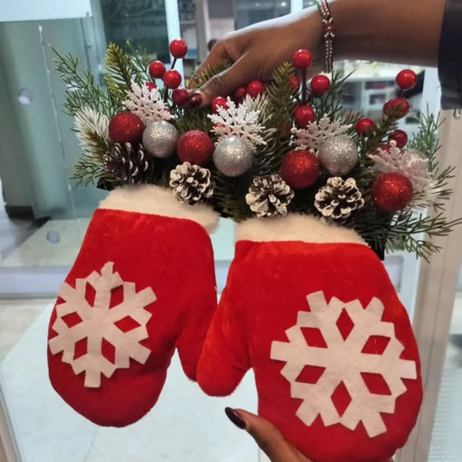 2 in 1 Christmas Garland Glove Shaped