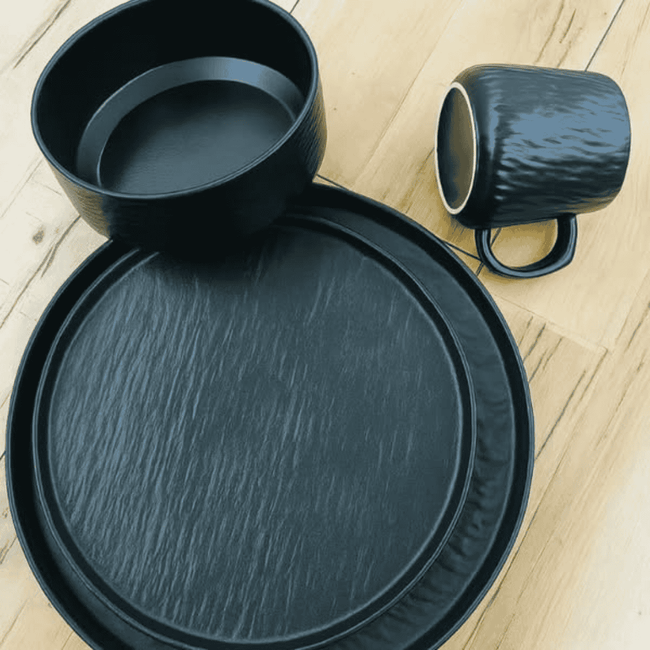 24pcs Ceramic Dinner Set with Textured Finish
