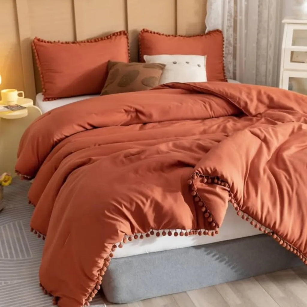 Pom-Pom Laced Design Duvet cover set