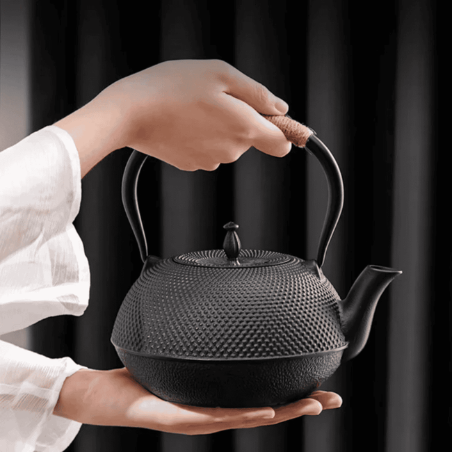 1600ml Japanese Kettle with Coaster