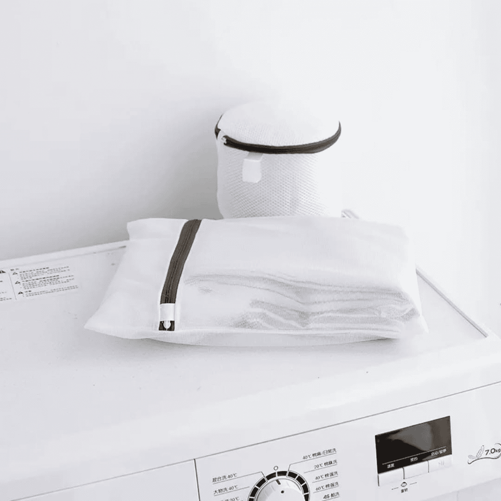 Laundry Mesh Bags with Grey Zipper