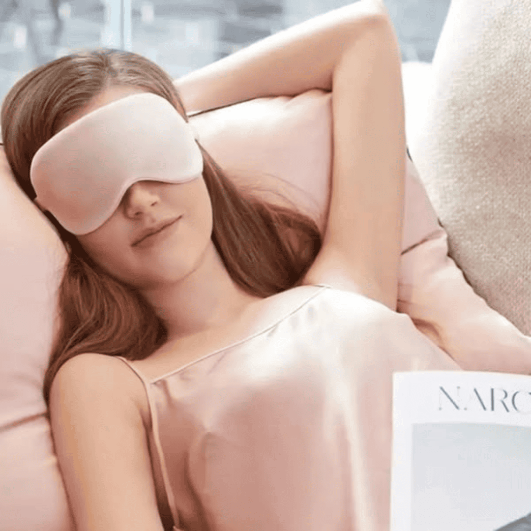 100{2065b22fa491b266a992e40606aaf4f3b30023166bdd0a41802df372cc64f91d} Natural Silk Eye Mask