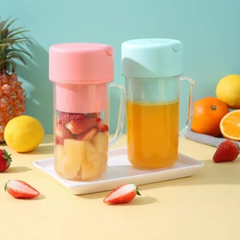 Mini straw juice blender