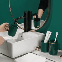 Portable Travel Toothbrush Storage Case