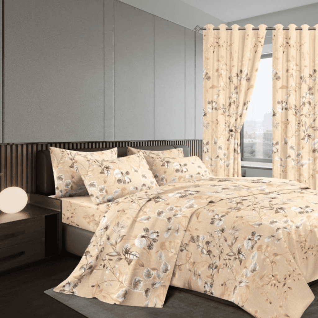 Woolen Duvet with Matching Curtains