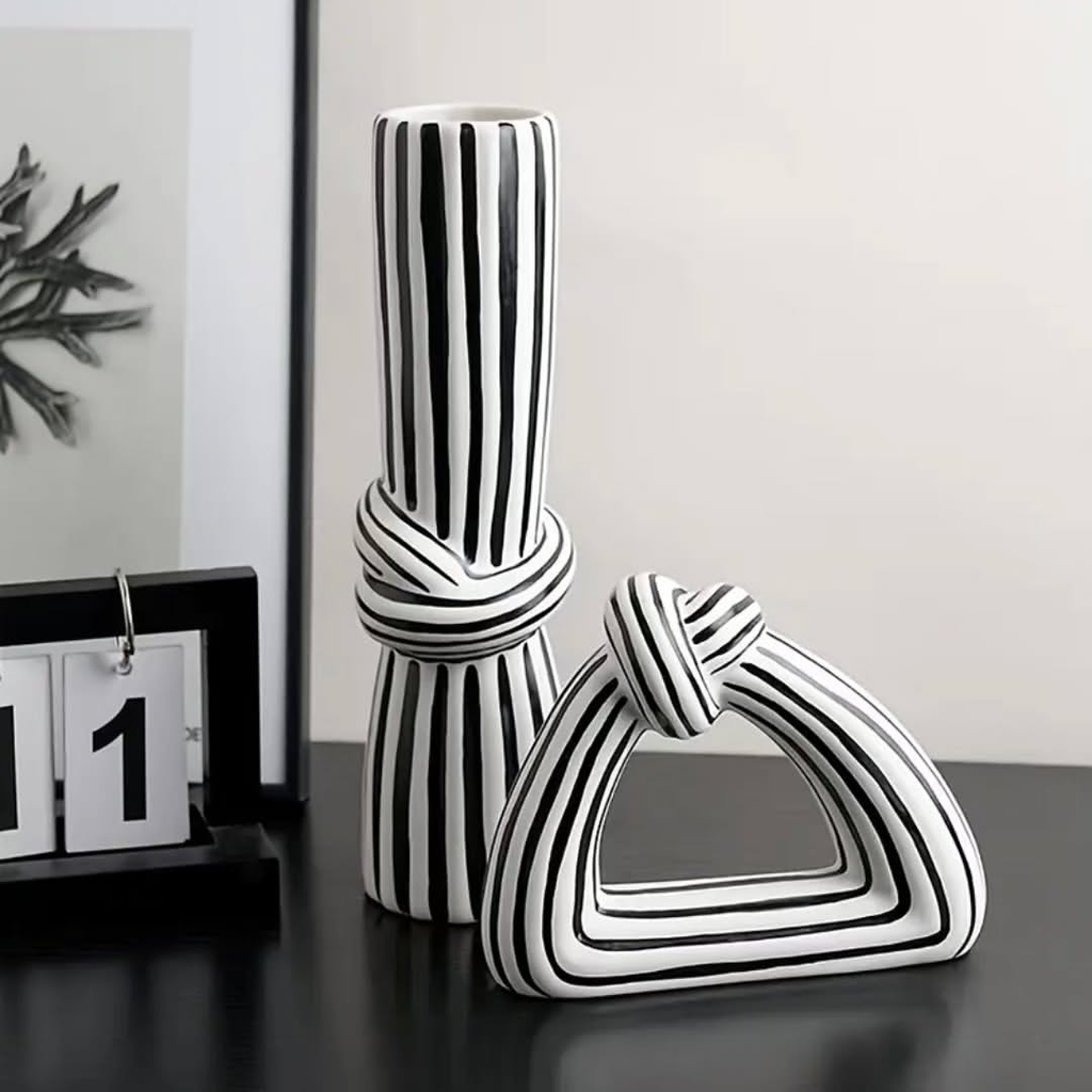 Monochrome Knot Vase Set