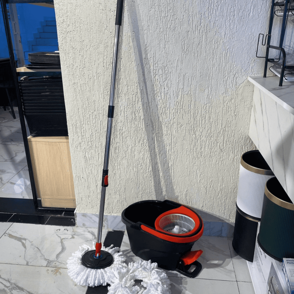Black Spin Mop Bucket with Foot Pedal