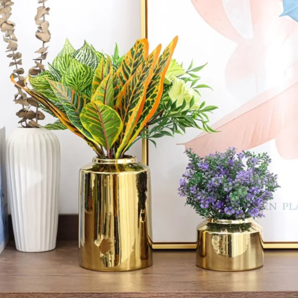 Plain gold ceramic vases