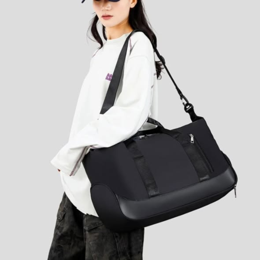 Spacious Non-Expandable Travel Bag