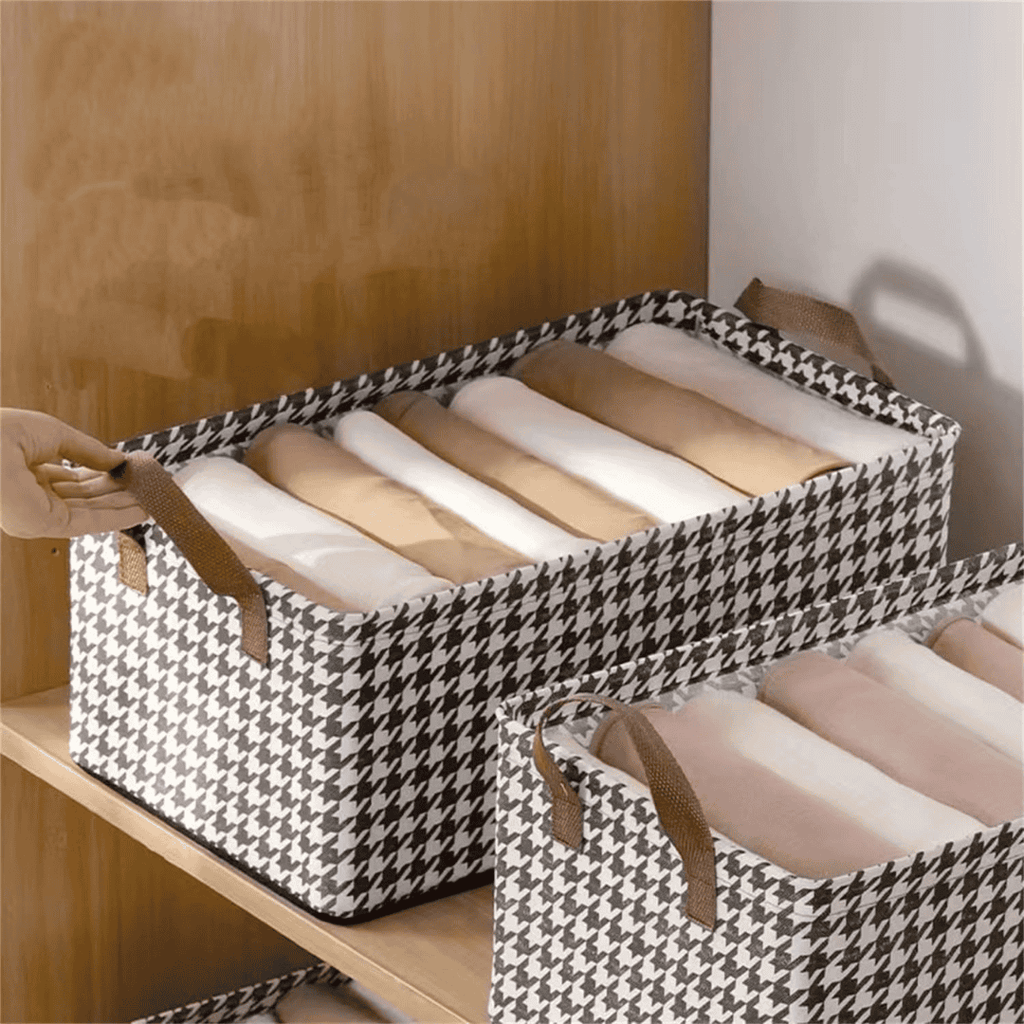 Collapsible Clothing Organizer with Wire Reinforcement