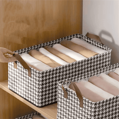 Collapsible Clothing Organizer with Wire Reinforcement