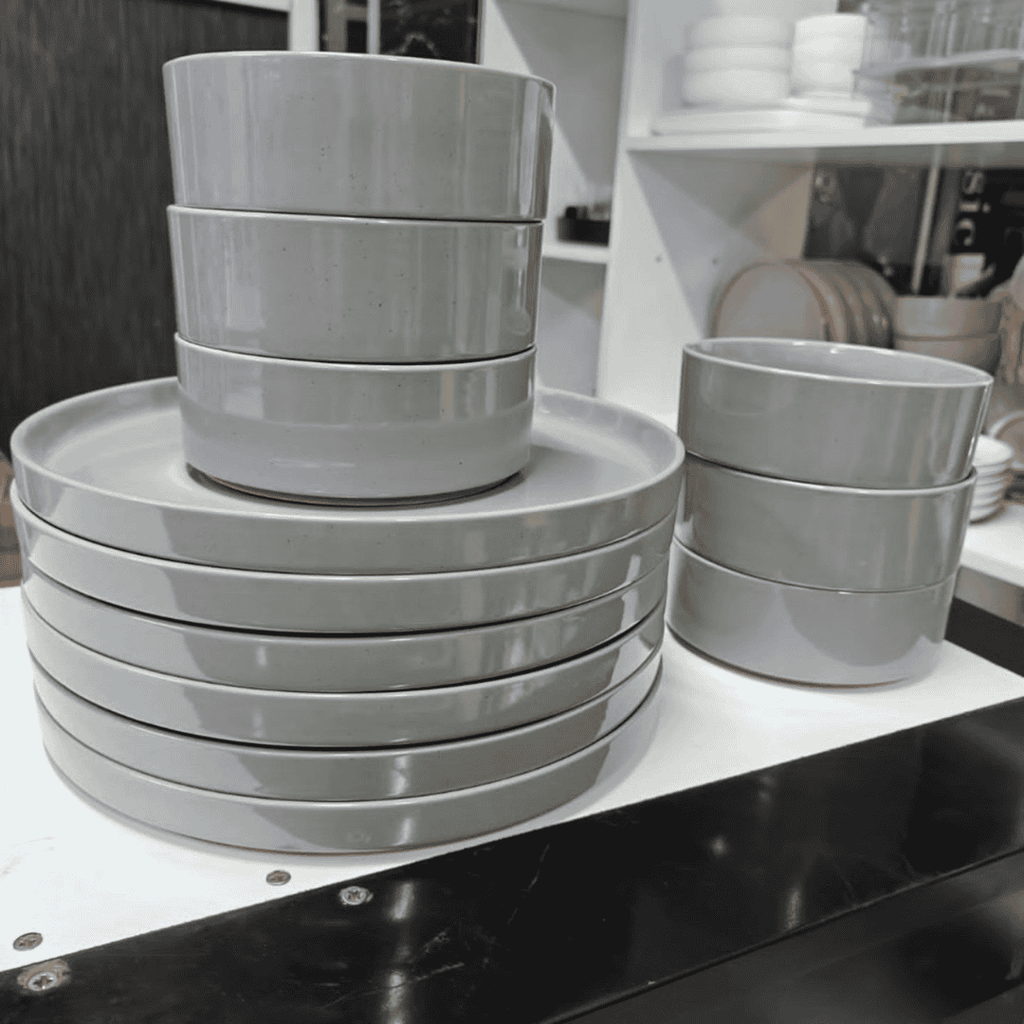 Bowls and Plates Set
