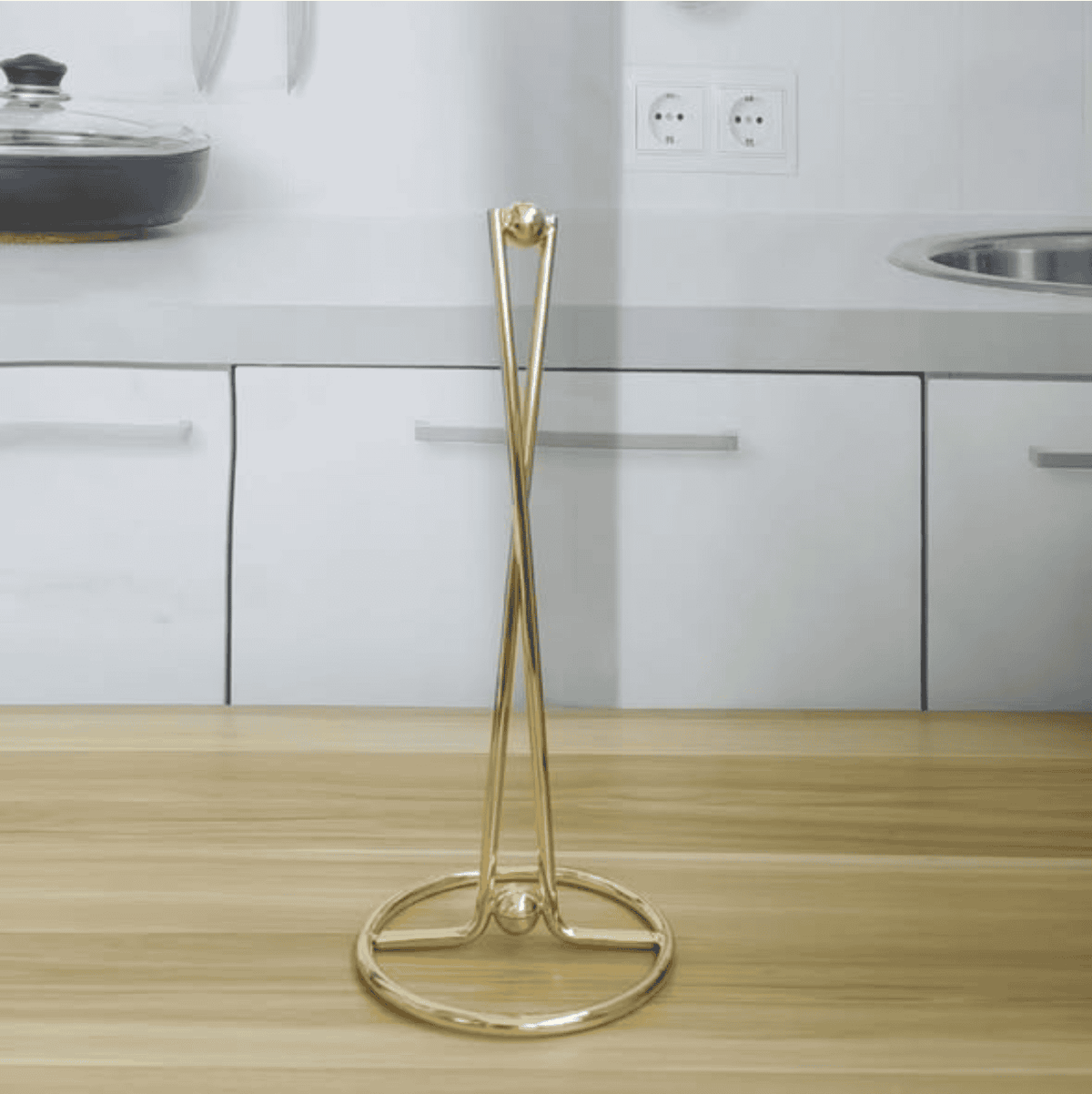 Iron Paper Towel Holder