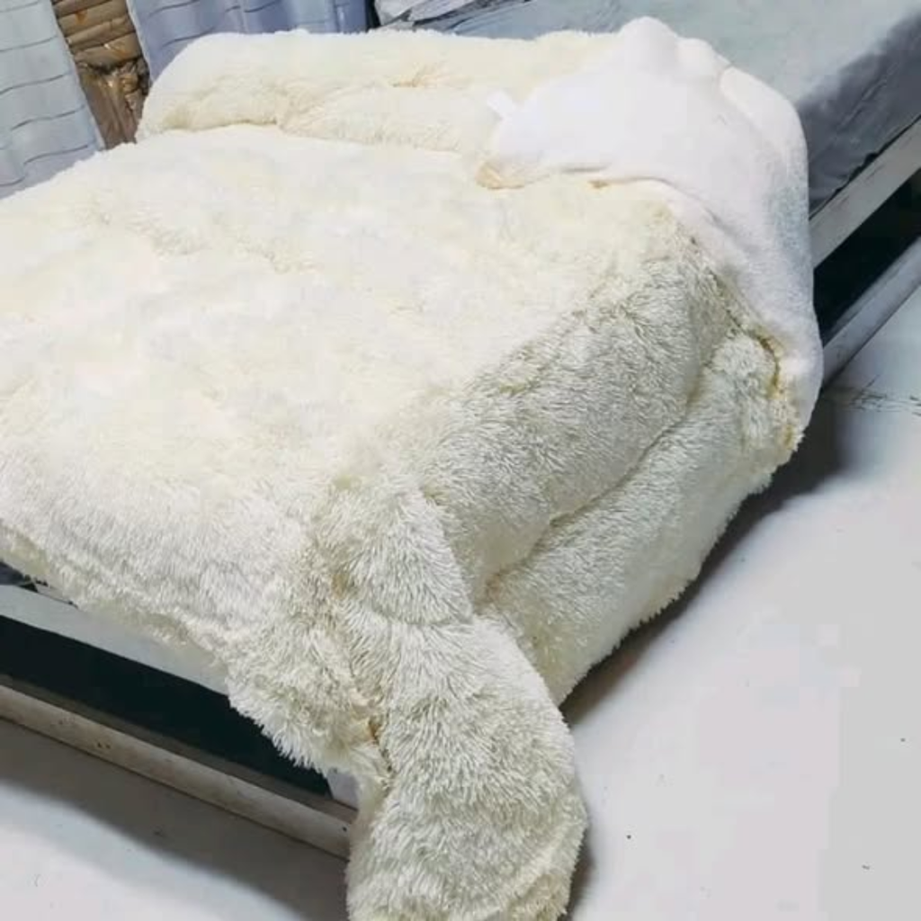 Single Luxury Designs Velvet Plush Fluffy Duvet