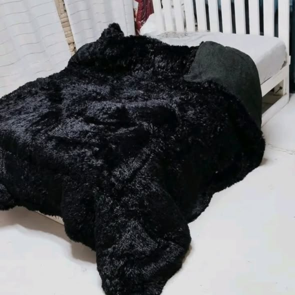 Single Luxury Designs Velvet Plush Fluffy Duvet