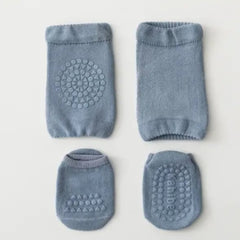 Prewalker socks with knee protector