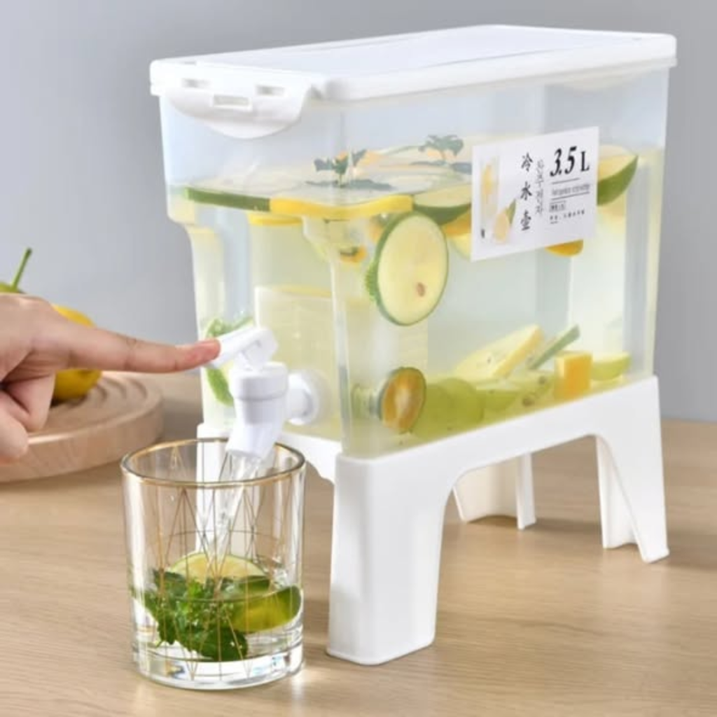 Plastic Orange Juicer