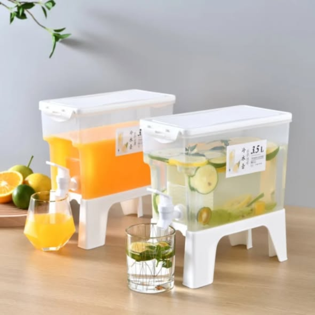 Plastic Orange Juicer