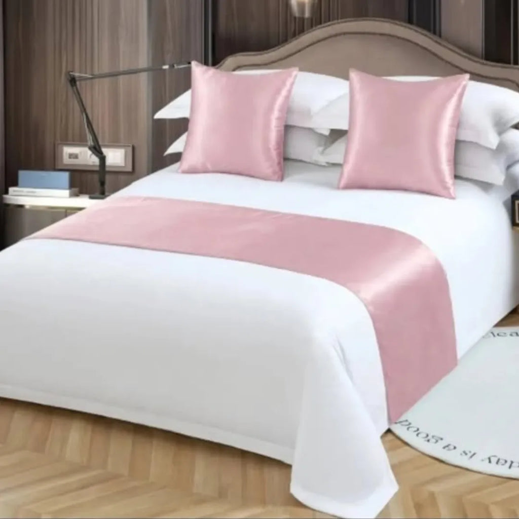 Bed Runner With 2 Pillowcases