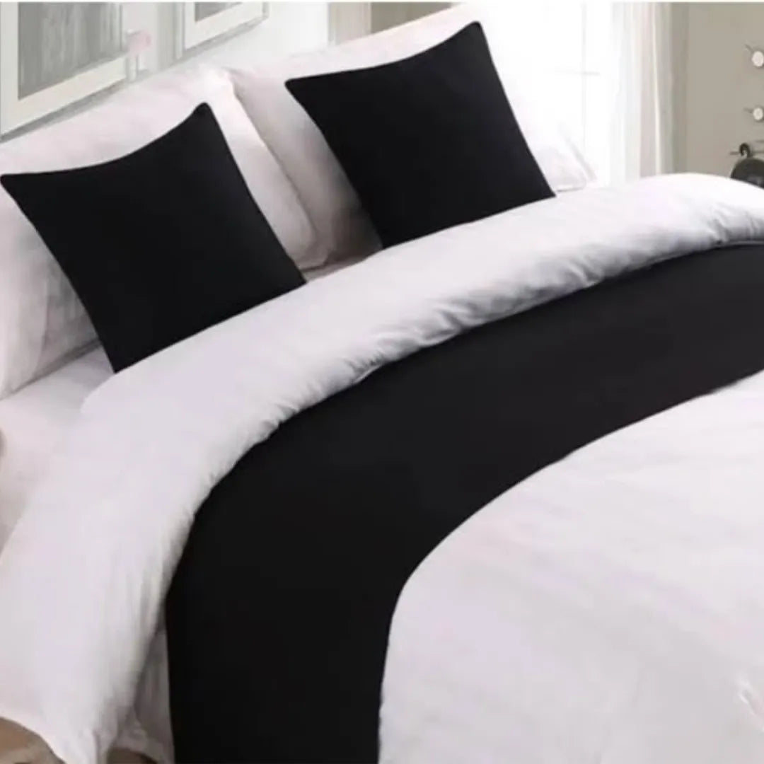 Bed Runner With 2 Pillowcases