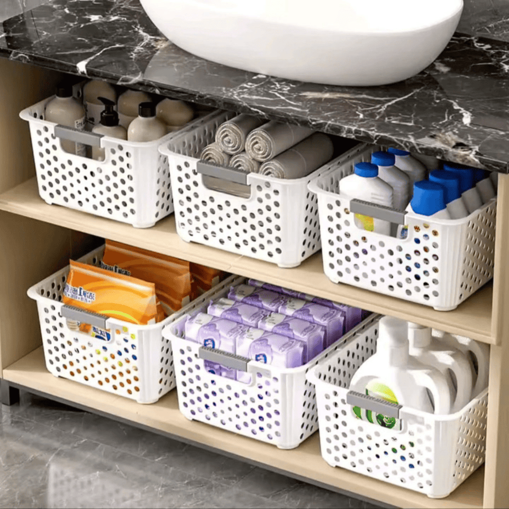 Large Capacity Plastic Storage Basket