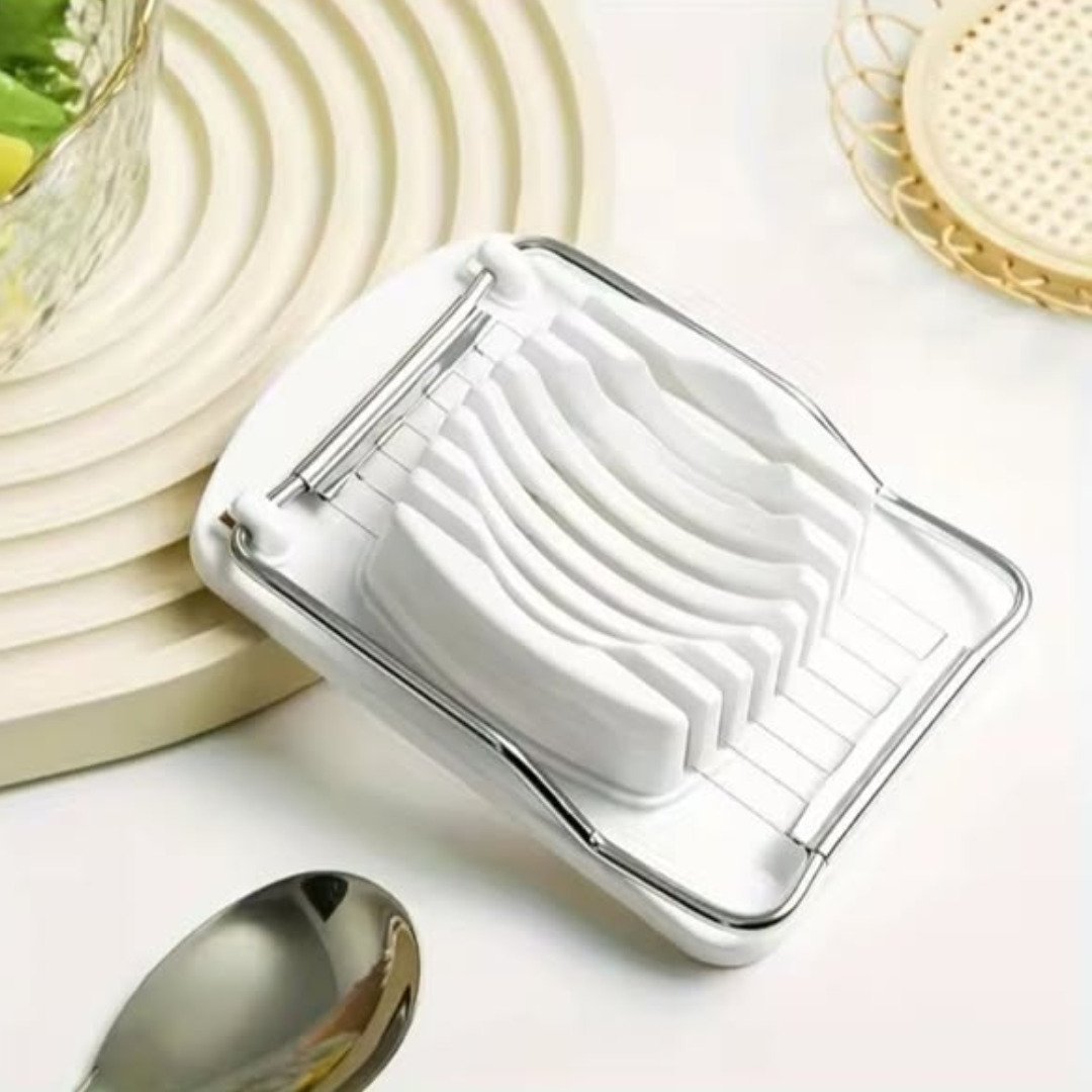 Egg slicer
