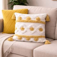 DECORATIVE KNITTED THROW BLANKETS