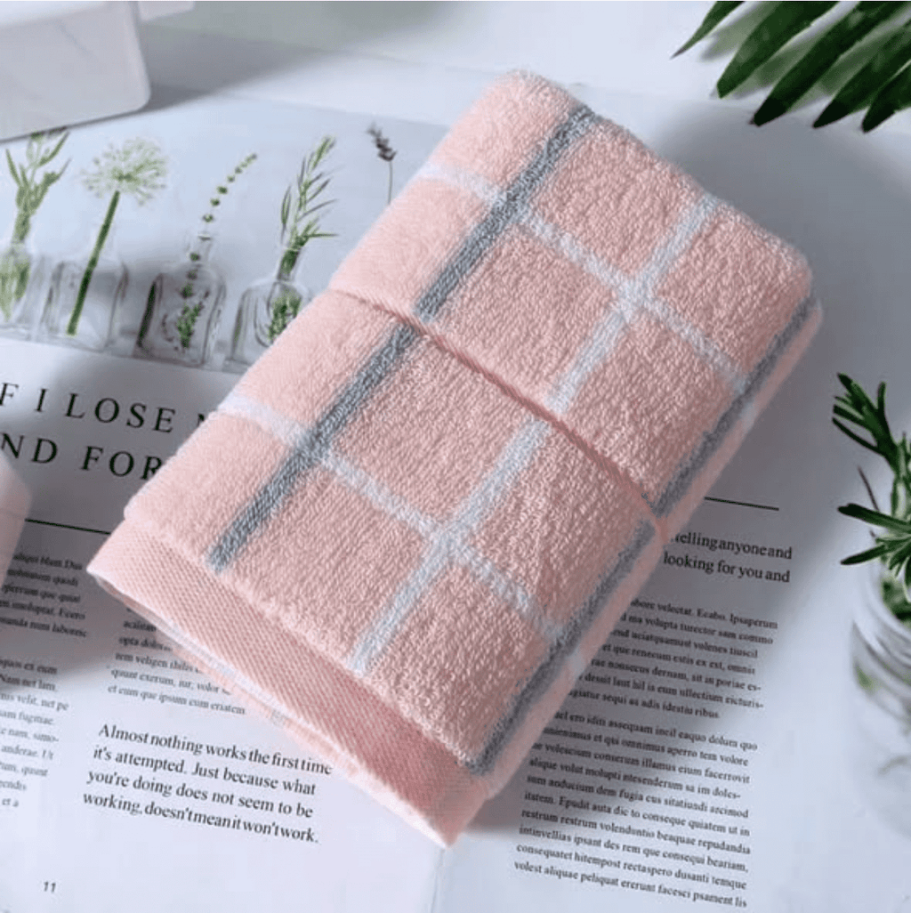 2pcs 100{2065b22fa491b266a992e40606aaf4f3b30023166bdd0a41802df372cc64f91d} Cotton Hand Towel