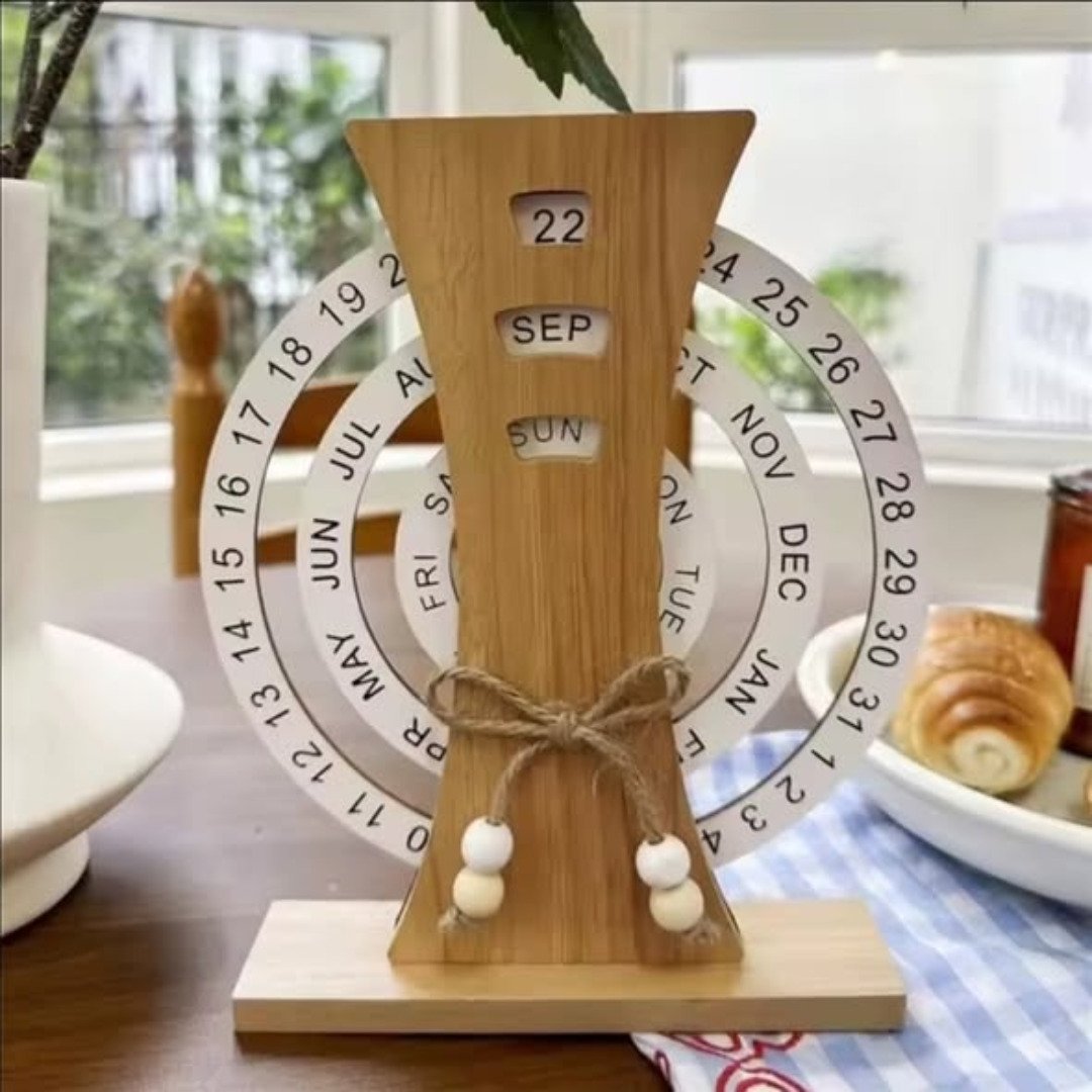Creative Manual Rotating Calendar