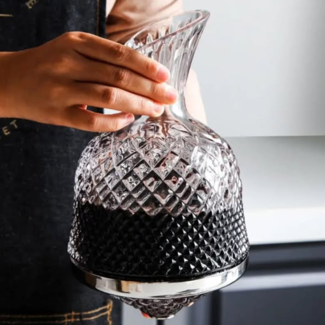 360⁰ rotating wine decanter