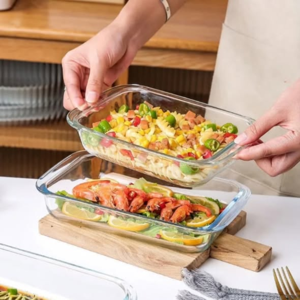 Casserole baking storage tin with lid