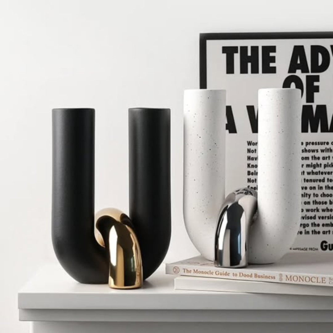 Noir Curve Vase