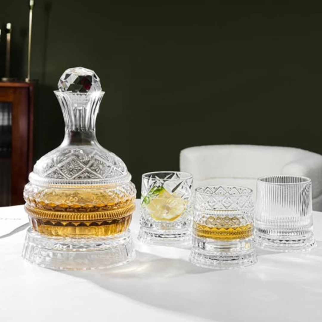 700ml rotating glass wine decanter