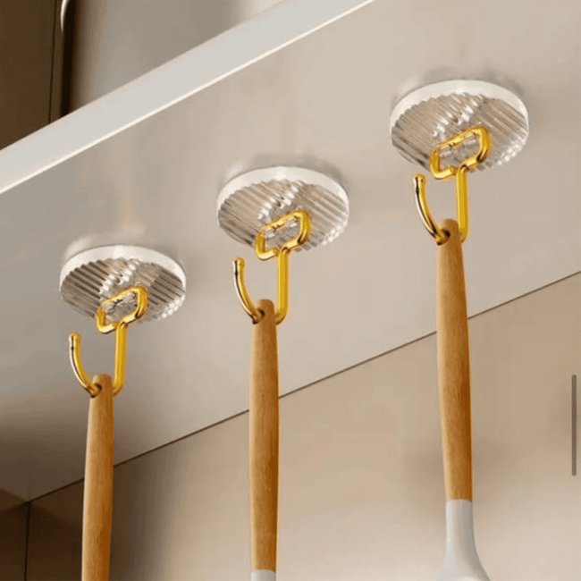 Set of 5 Golden Acrylic Hooks