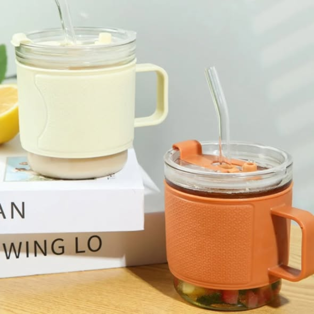 Glass cup with insulated body