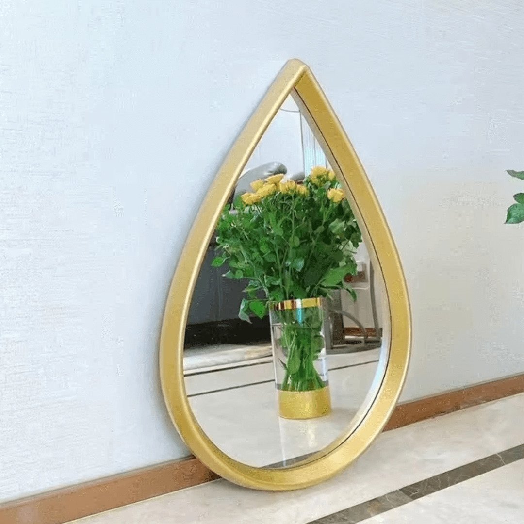 Decorative Oval Shaped Mirror