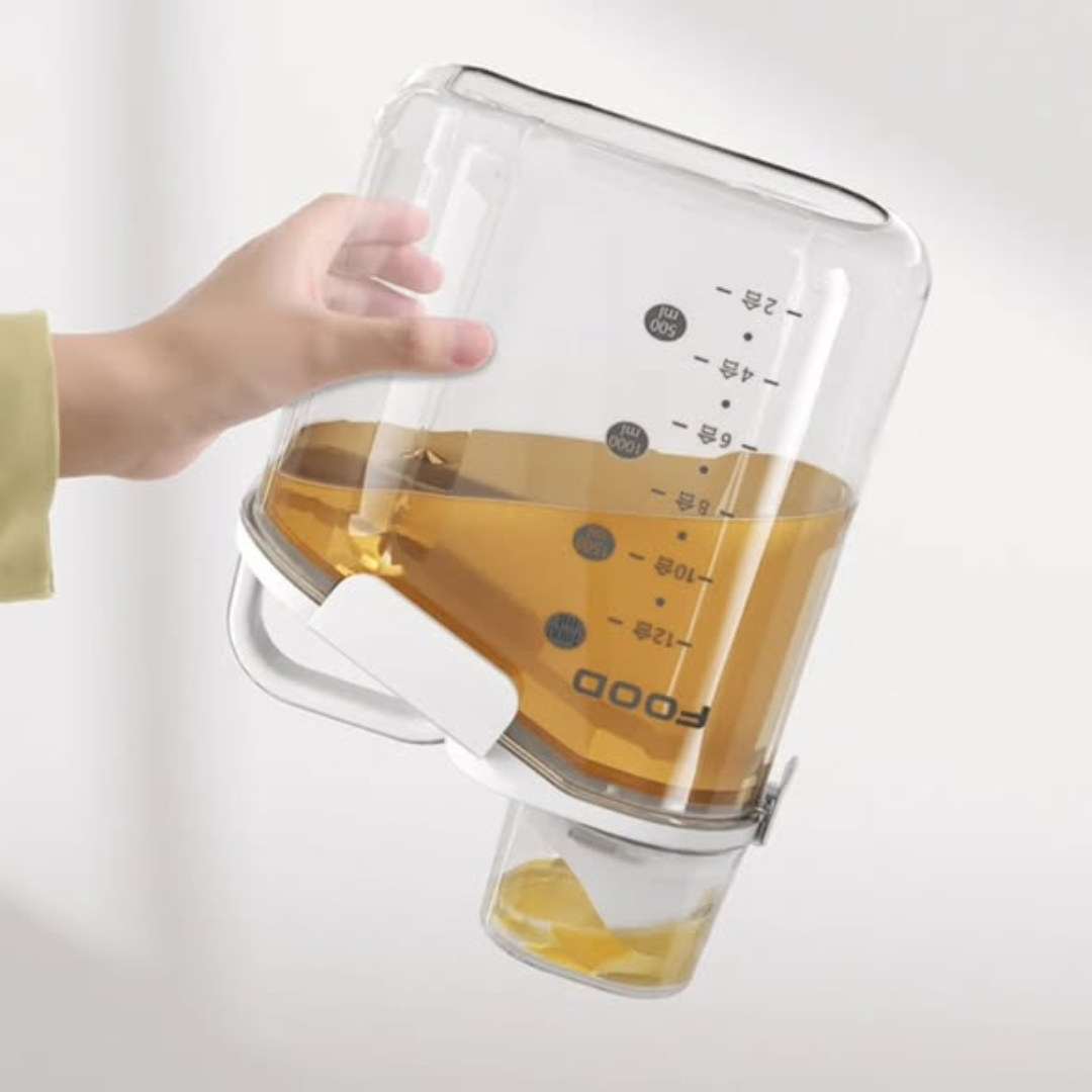 Storage Containers with Measuring Cup