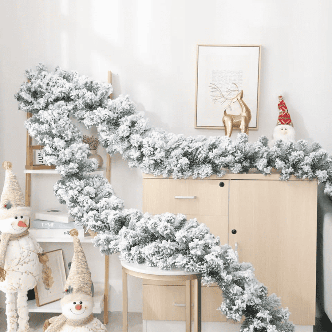 2.7M Snow Flocking Christmas Pine Garland
