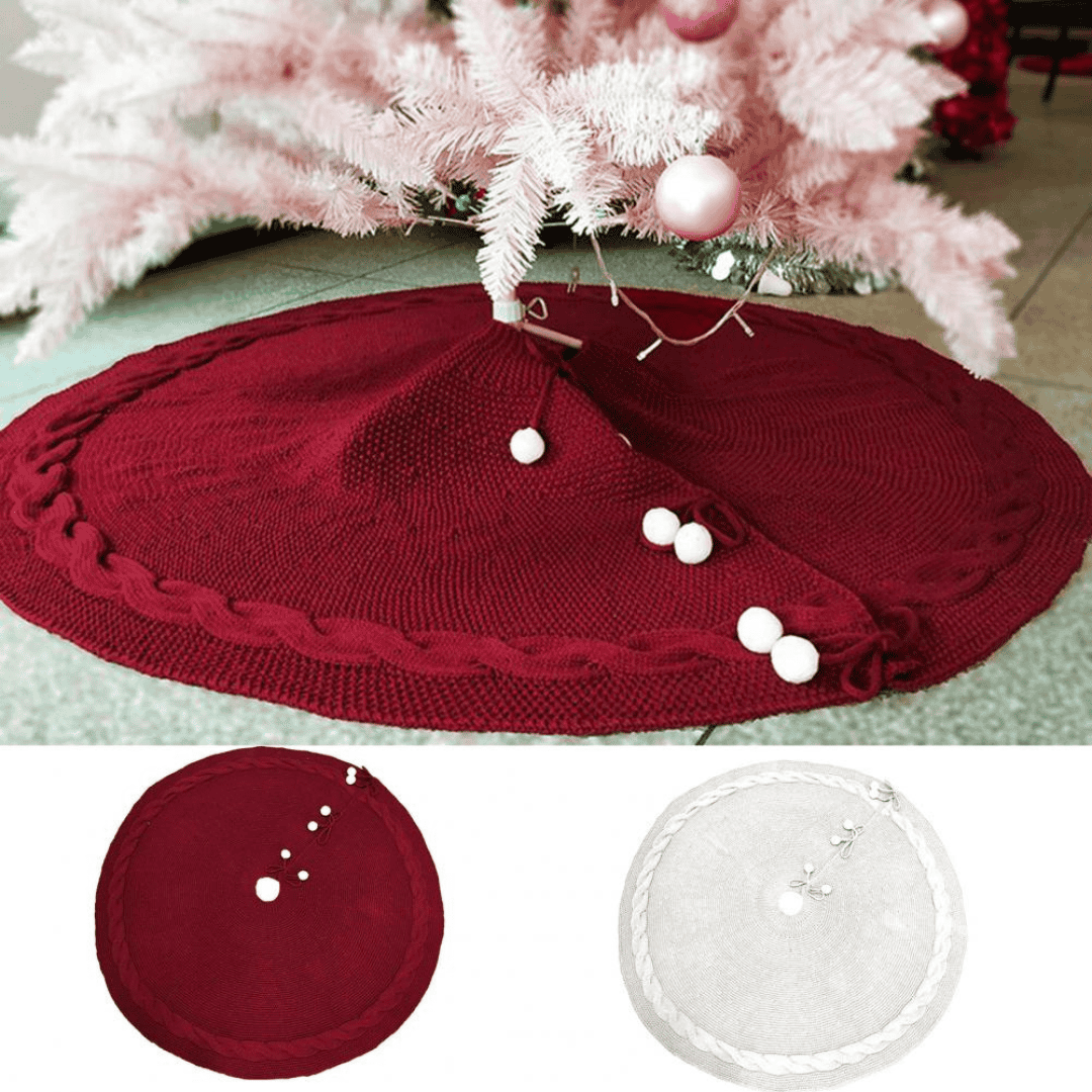 Christmas décor with the 122cm Red Knitted Tree Skirt