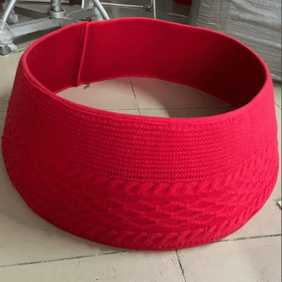 Beautifully Knitted Christmas Tree Collar