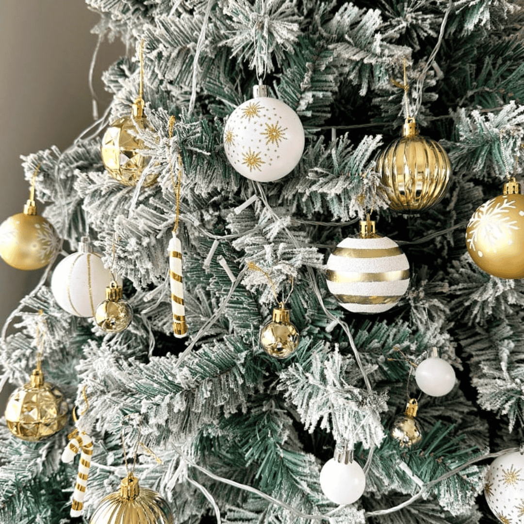 44pc green and red Christmas tree decor balls set