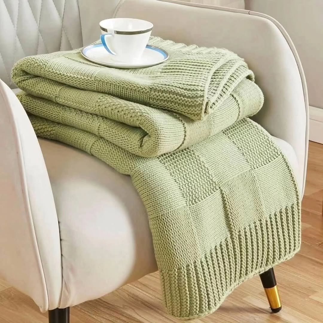 Knitted Throw Blanket
