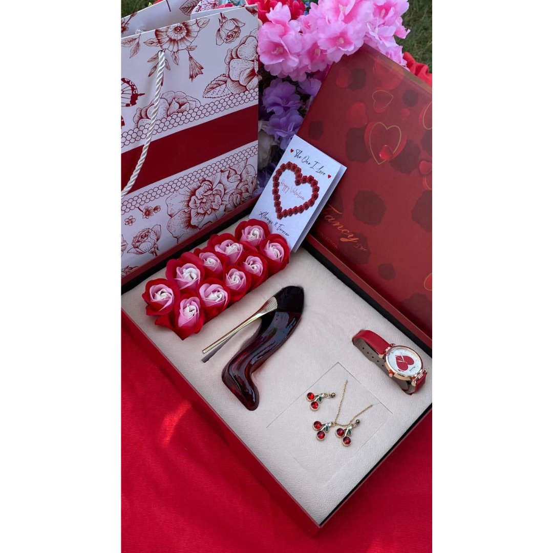 Valentines Ladies Gift Set Floral Collection