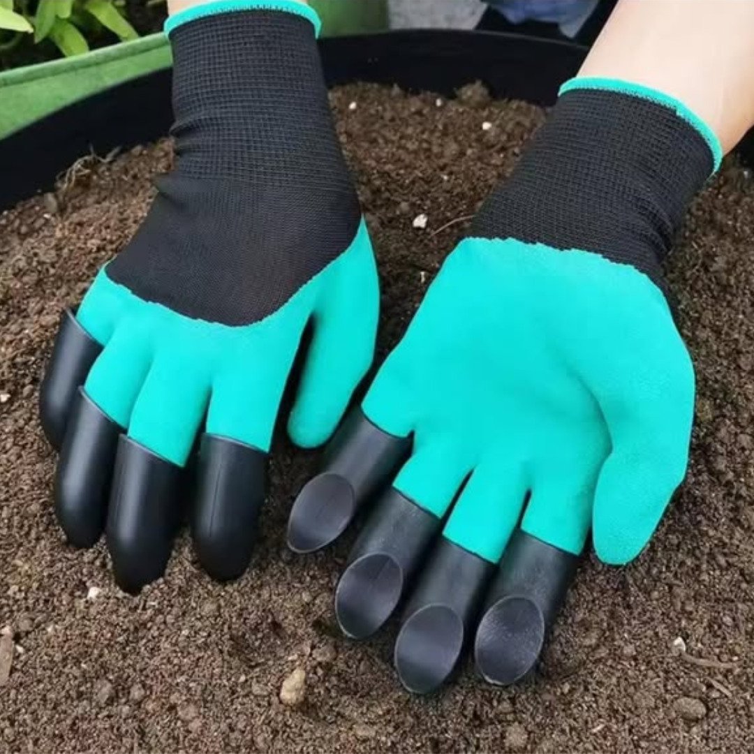 Gardening gloves with claws