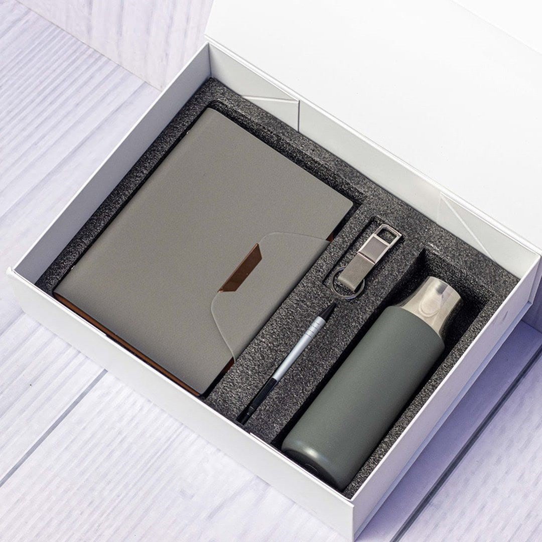 Arrow Flask Executive 4 in 1 Gift Set