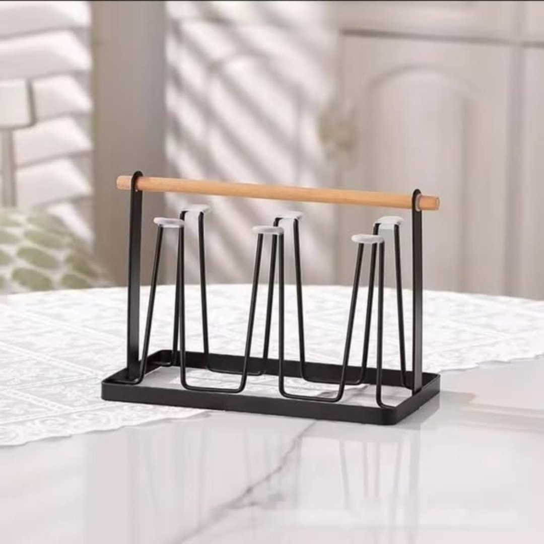 Metallic Glass Holder