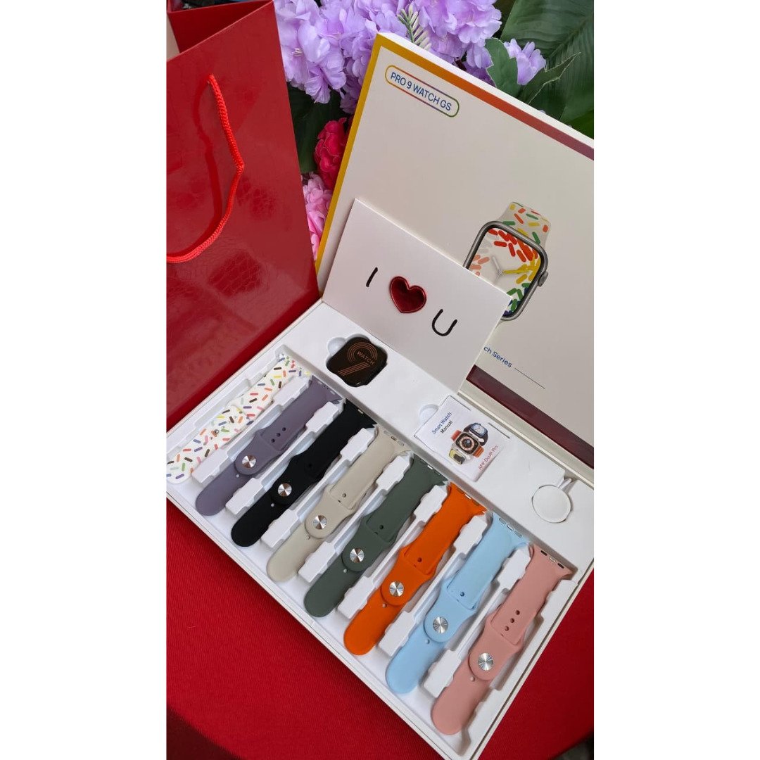 Valentines Ladies Gift Set Smartwatch Edition