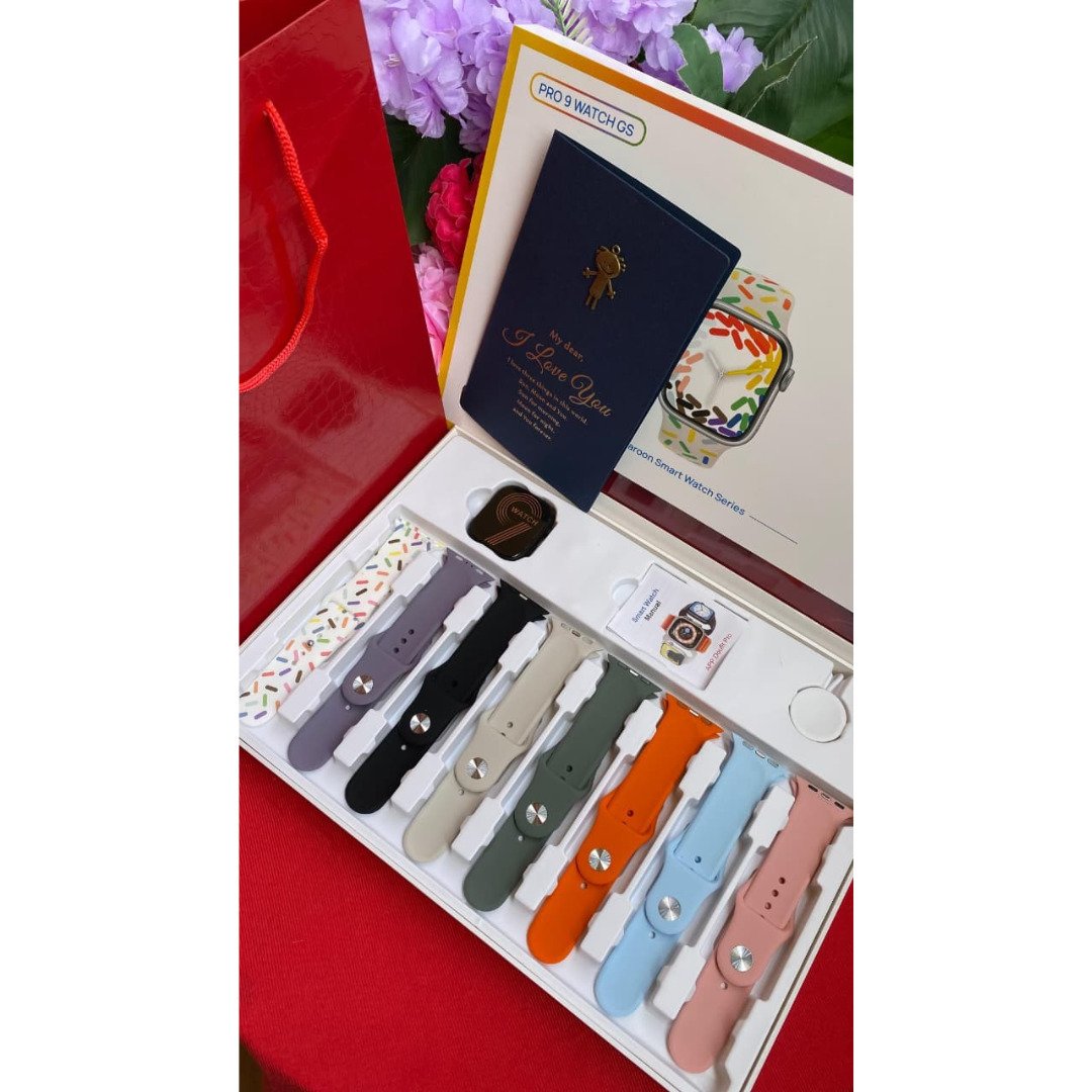 Valentines Ladies Gift Set Smartwatch Edition