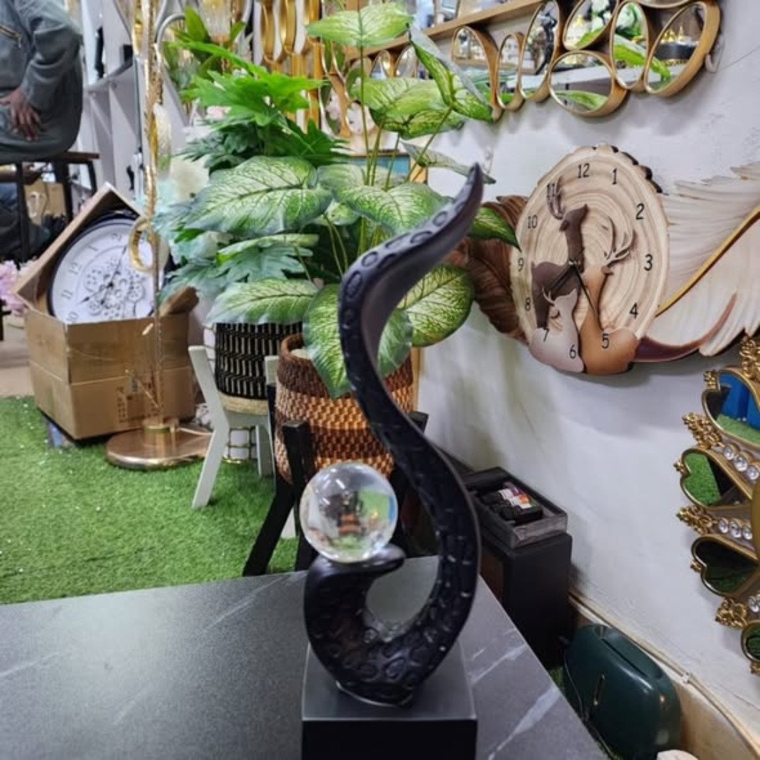 Office Home Figure Modeling Resin Table Ornaments